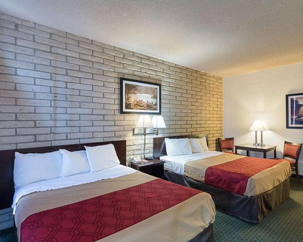 Econo Lodge San Angelo Quarto foto