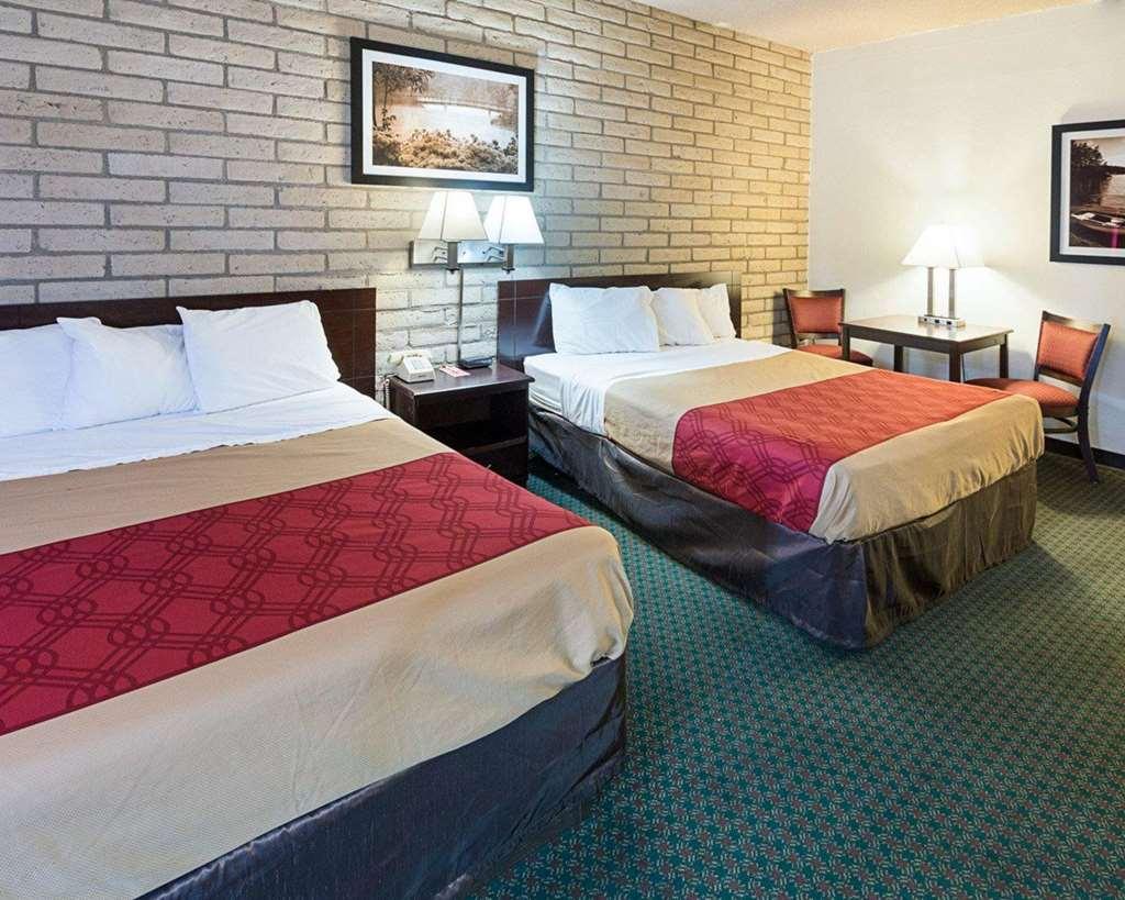 Econo Lodge San Angelo Quarto foto